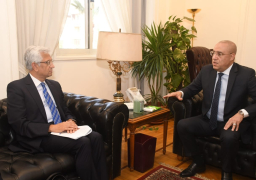 وزير الإسكان يعرض على مسئولى البنك الدولي التجربة العمرانية المصرية فى عهد الرئيس عبدالفتاح السيسى