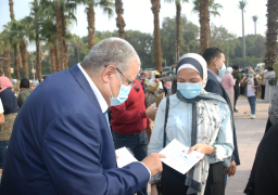 الخشت يتابع تنفيذ قرارات الوزراء بعدم السماح بدخول غير المطعمين