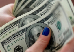 الدولار يتخطّى 115 ينا للمرة الأولى منذ 2017