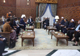 الإمام الأكبر:الاستعمار الجديد يحمل لافتة “العولمة”لفرض سلوكيات الغرب