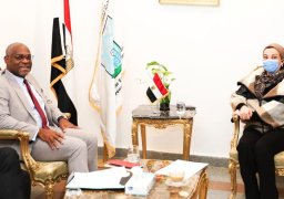 وزيرة البيئة تناقش مع رئيس الوكالة الفرنسية للتنمية بأفريقيا تحضيرات استضافة مؤتمر المناخ القادم