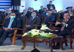 الرئيس السيسي يفتتح مجمعين صناعيين فى الأقصر وبني سويف