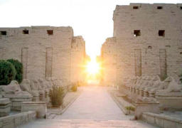 عروض فنية مميزة للفرق الشعبية بالأقصر في الاحتفال بتعامد الشمس على معابد الكرنك