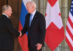 مخاوف الغزو الروسي لأوكرانيا تتصدر قمة بايدن وبوتين الافتراضية المقررة اليوم