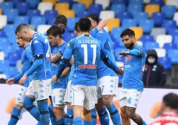 نابولي يستضيف ليستر سيتي لحسم الصدارة فى الدوري الأوروبي