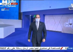 السيسي يشهد حفل تخرج دفعات “الاكاديمية الوطنية” بمنتدى شباب العالم