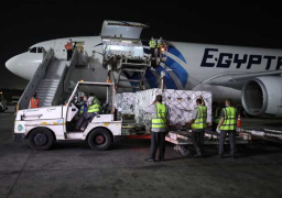 “الصحة”: استقبال مليون جرعة من لقاح أسترازينيكا بمطار القاهرة الدولي