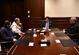 وزير الرياضة يلتقي الجهاز الفني للمنتخب قبيل المشاركة في أمم إفريقيا