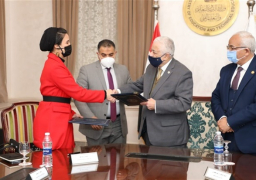 “التربية والتعليم” و”حياة كريمة” توقعان بروتوكول تعاون