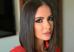 منى زكي تخرج عن صمتها وتكشف موقفها من فيلمها المثير للجدل