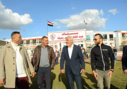 أسطورة كرة القدم الهولندية “رود خوليت” يزور نادي الزمالك