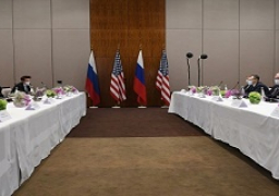 بلينكن ولافروف يتفقان على ضرورة مواصلة المسار الدبلوماسي والسياسي بشأن أوكرانيا