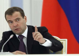 مدفيديف: أوكرانيا ليست عضوا بالناتو ولكن تنشر الأسلحة بذرائع مختلفة