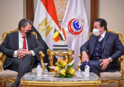 وزير التعليم العالي والقائم بعمل وزير الصحة يستقبل “السفير البلجيكي” لدى مصر لبحث أوجه التعاون بين البلدين في القطاع الصحي
