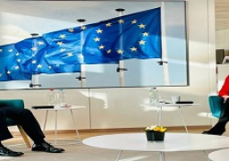 السيسي يلتقي رئيسة المفوضية الأوروبية بمقر الاتحاد الاوروبي ببروكسل