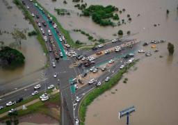 إجلاء نحو 43 ألف مواطن من منازلهم جراء الفيضانات في أستراليا