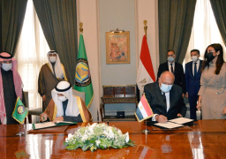 “شكري”وأمين عام التعاون الخليجي يوقعان مذكرة تفاهم للتشاور السياسي