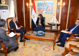 “مكرم”تبحث تبادل الخبرات في ملف الهجرة والمهاجرين مع سفير الفلبلبين