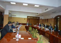 وزير الموارد المائية والري يبحث مع وفد البنك الدولى فرص التعاون في مجالي التخفيف والتأقلم مع التغيرات المناخية