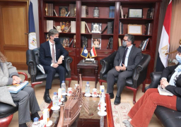 العناني يلتقي ممثل البرنامج الإنمائي للأمم المتحدة في مصر