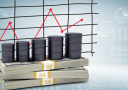 تذبذب أسعار النفط .. برنت يتحول للخسارة والخام الأمريكي يتماسك