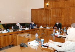 وزير الموارد المائية والرى يتابع موقف دراسات الخطة البحثية بالمركز القومى لبحوث المياه