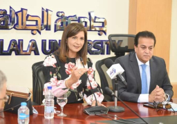 مكرم تتلقى تقريرا عن الطلبة العائدين من أوكرانيا لاستكمال دراستهم بمصر