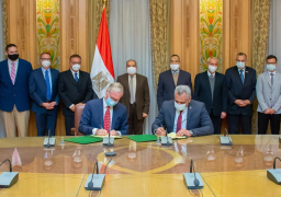 وزير الإنتاج الحربي يشهد توقيع بروتوكول تعاون مع Navistar Defense