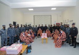 المتحدث العسكري: إنقاذ طاقم سفينة نقل بضائع بعد تعرضها للغرق