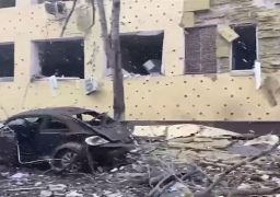 مقتل وإصابة 3 أشخاص وإنقاذ 35 إثر سقوط قذائف على كييف