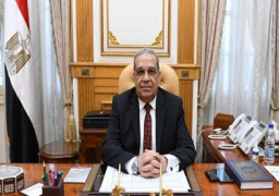 وزير الدولة للإنتاج الحربي يناقش الموازنة العامة لعام (2022 – 2023)