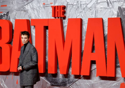 “The Batman”يحتفظ بصدارة شباك تذاكر صالات أميركا الشمالية