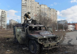 21 قتيلا على الأقل في قصف روسي قرب خاركيف الأوكرانية