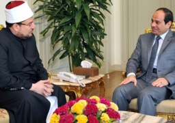 وزير الأوقاف يوجه الشكر للرئيس السيسي على اهتمامه بمساجد آل البيت