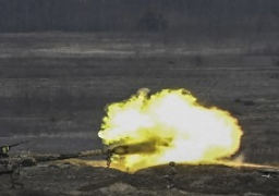 مقتل وإصابة 12 شخصا جراء قصف شرق العاصمة الأوكرانية