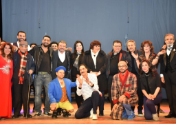 وزيرة الثقافة تشهد العرض المسرحي في انتظار بابا للمخرج سمير العصفورى