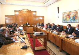 وزير الموارد المائية والرى يجتمع مع القيادات التنفيذية بالوزارة لمتابعة موقف مشروعات وأعمال الوزارة بمختلف المحافظات