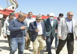 الفريق اسامة ربيع يتفقد أعمال التطوير بشركة قناة السويس للاستزراع المائي
