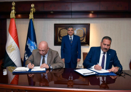 “قناة السويس”توقع مذكرة تفاهم مع شركة بترومنت لتقديم الخدمات البحرية
