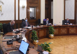 رئيس الوزراء يتابع تنفيذ مشروعات الإسكان والطرق والمحاور بالإسكندرية