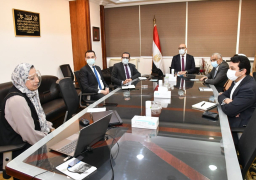 وزير الإسكان يستعرض مسودة الدليل الإرشادى لأسس ومعايير الحفاظ على الطابع المعمارى ودعم الهوية البصرية