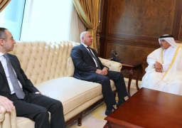 خلال زيارته للعاصمة القطرية الدوحة – وزير النقل يلتقي نظيره القطري لتفعيل الشراكه في مجالات النقل المختلفه