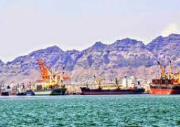 الطواقم البحرية بميناء عدن تتمكن من إنقاذ بحارة هنود