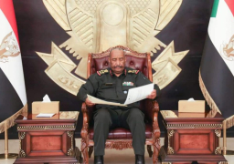 البرهان يتسلم رسالة خطية من رئيس زيمبابوي