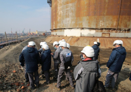 الطوارئ الروسية : اندلاع حريق فى مستودع للنفط بمنطقة بريانسك