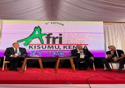 وزير التنمية المحلية يشارك في جلسة حول مبادرة “حياة كريمة” بقمة المدن الأفريقية بكينيا