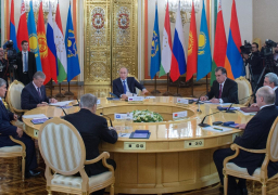 زعماء دول منظمة معاهدة الأمن الجماعي يبحثون في موسكو التعاون العسكري