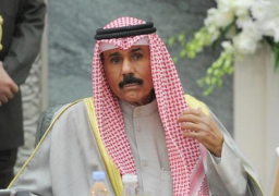 أمير الكويت يقبل استقالة الحكومة ويكلفها بتسيير الأعمال