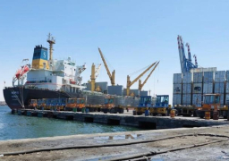 تداول 23 سفينة بموانئ بورسعيد