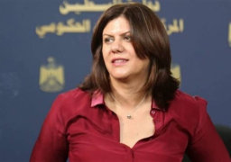 الرئيس الفلسطيني يمنح “أبو عاقلة” وسام القدس